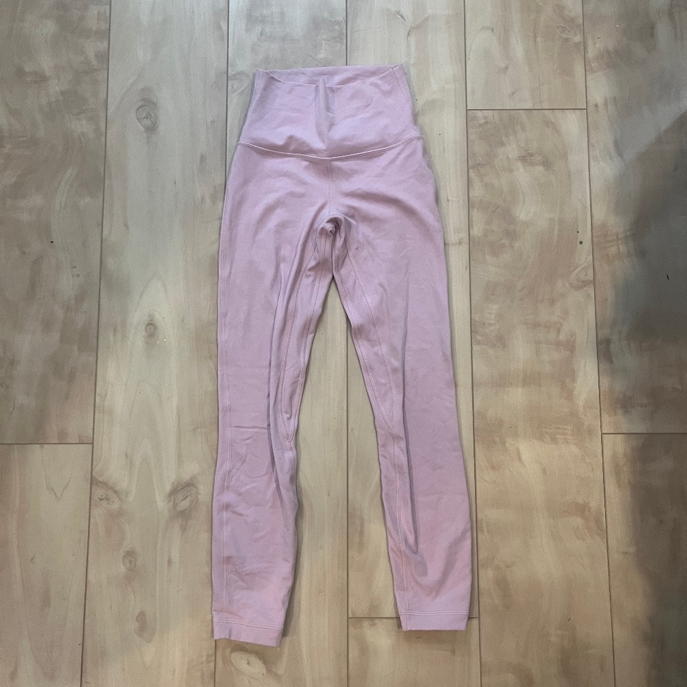 Baby pink Lulu lemon align leggings